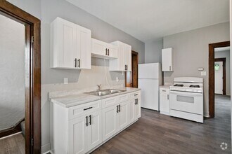 Building Photo - Newly renovated 2 bedroom home in Scott To...