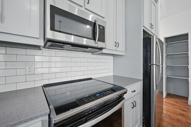 Building Photo - 3-Bedroom Haven for in Peaceful Denison