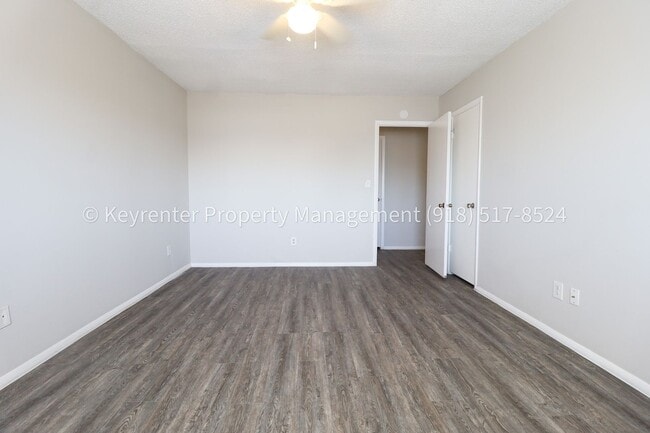 Building Photo - 6730 S Lewis Ave
