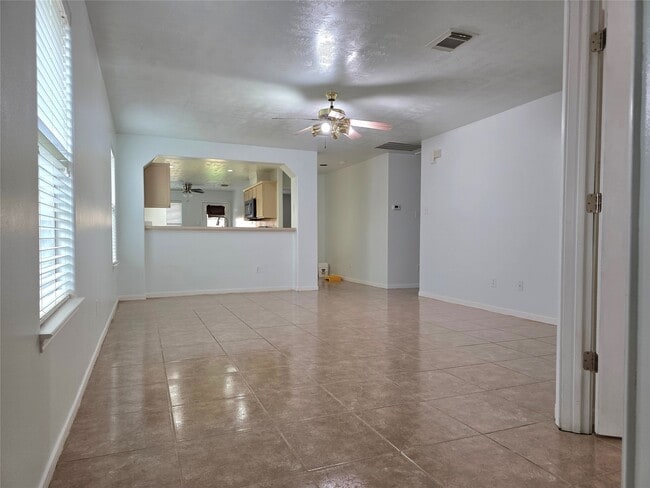 Building Photo - 14411 Groveleigh Ln