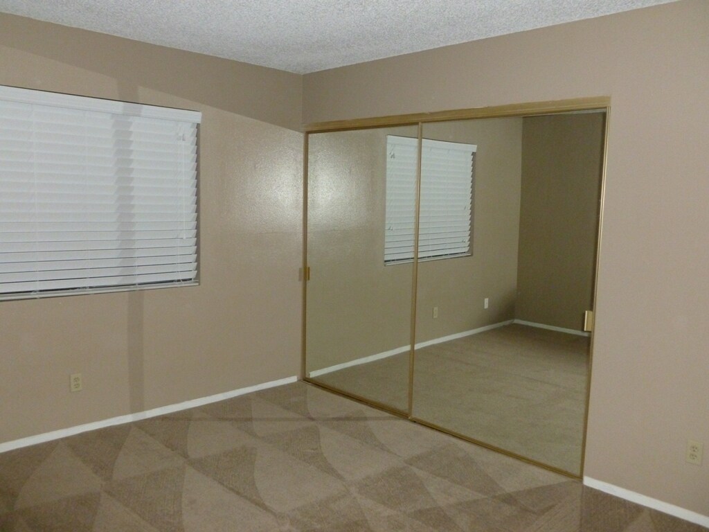 Building Photo - 3140 Sonata Dr