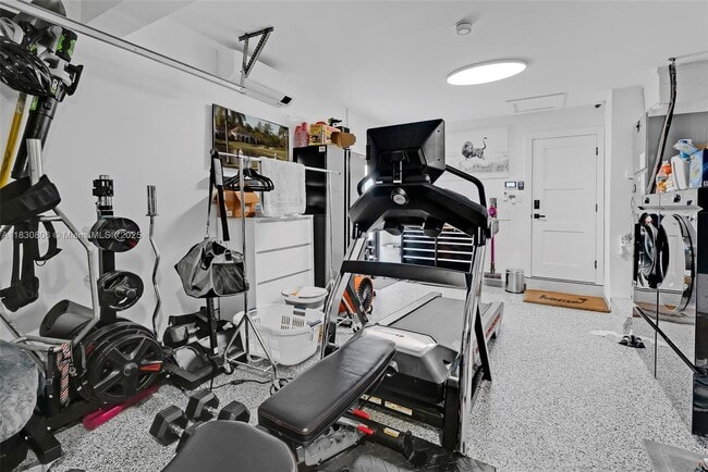 Building Photo - 9241 SW 55th St