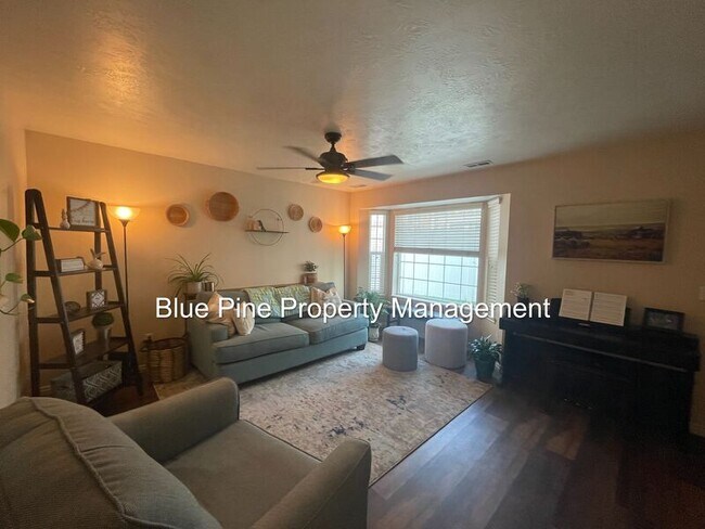 Building Photo - 577 Legacy Ln