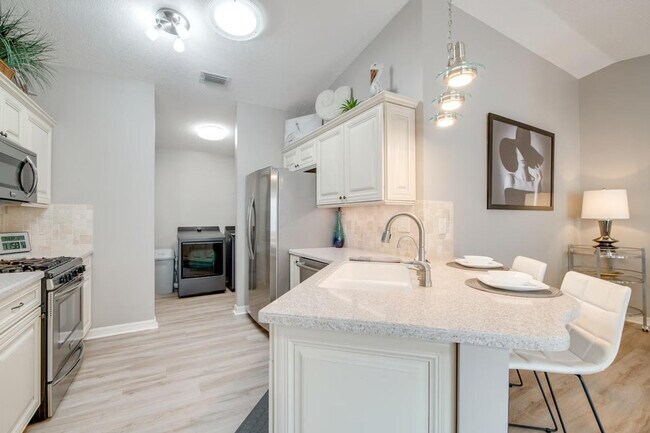 Building Photo - 2242 Braxton St