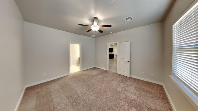 Building Photo - 17050 Lantana Lp