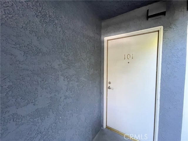Building Photo - 6655 W 86th Pl