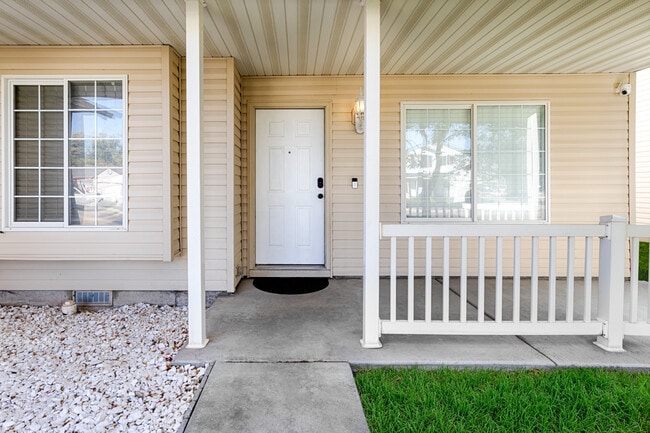 Building Photo - 14229 Shenandoah St