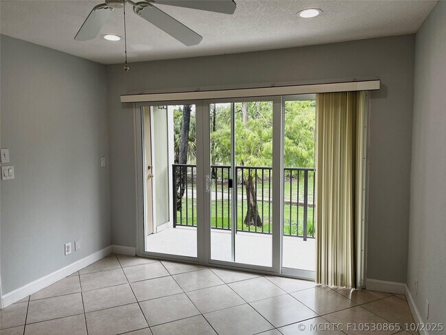Building Photo - 8149 Lagos De Campo Blvd