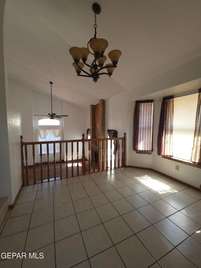 Building Photo - 11836 Sierra Azul Dr