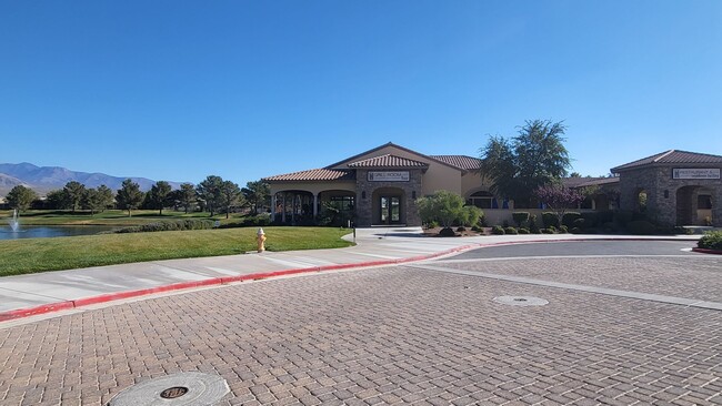 Building Photo - MOUNTAIN FALLS - Oro Lane