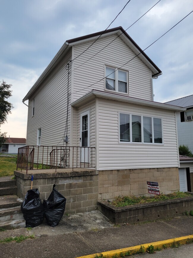 Building Photo - 56 Rebecca St