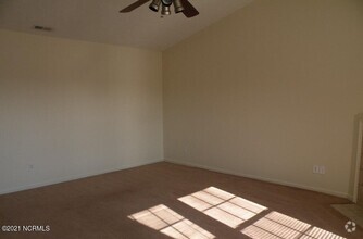 Building Photo - 105 Arrowhead Trail