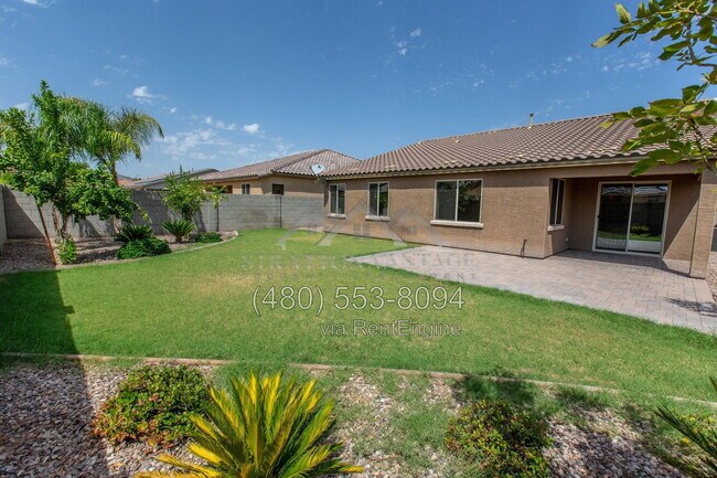Building Photo - 18295 W Saguaro Ln