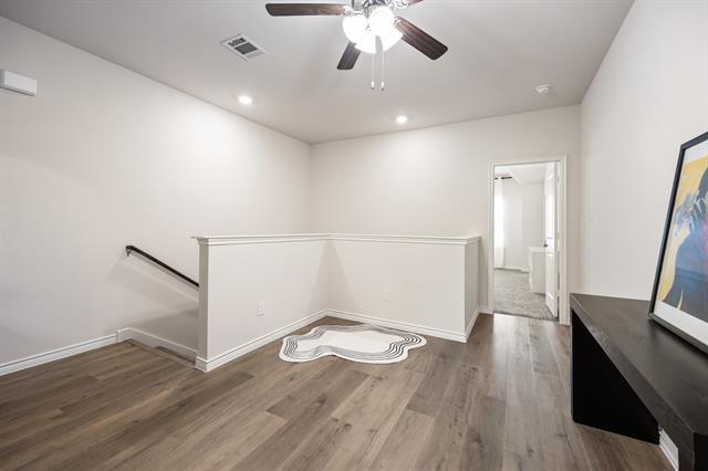 Building Photo - 2016 Saddle Wy