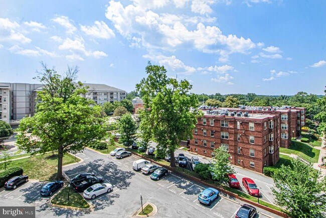 Building Photo - 1220 Blair Mill Rd