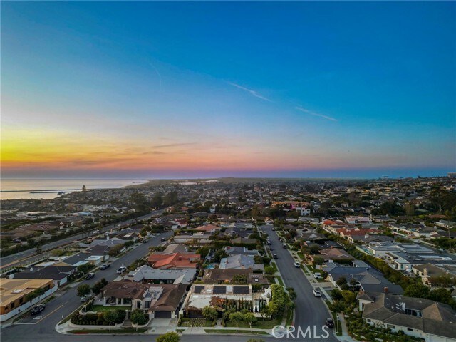 Building Photo - 4621 Wayne Rd