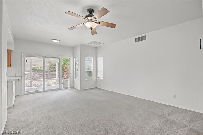 Building Photo - 2909 Sarina Ave