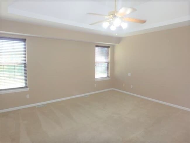 Building Photo - Awesome 4 Bed 3 Bath House In SW Columbia!