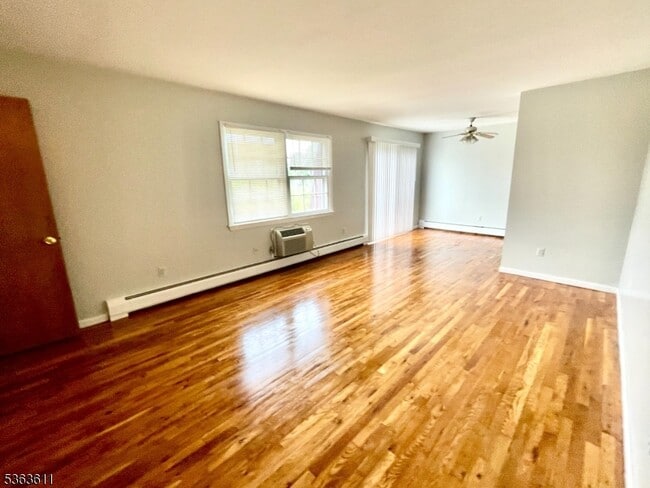 Primary Photo - 120 Fairview Ave