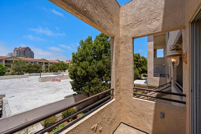 Building Photo - 3987 Nobel Dr