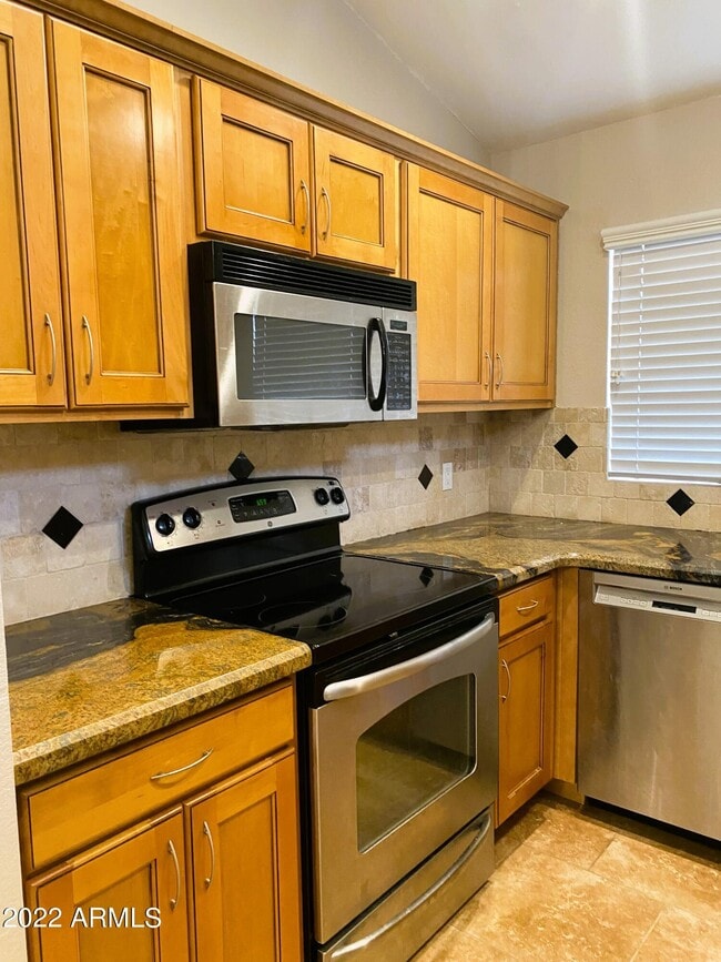 Building Photo - 7823 W Julie Dr