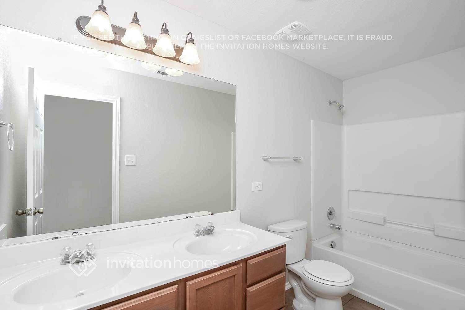 Building Photo - 826 Trilby