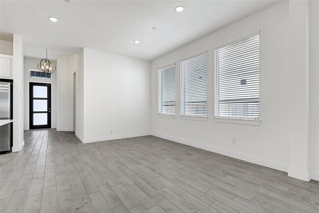 Building Photo - 21711 Meridian Duskywing Dr