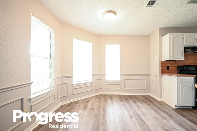 Building Photo - 1311 Mallard Dr