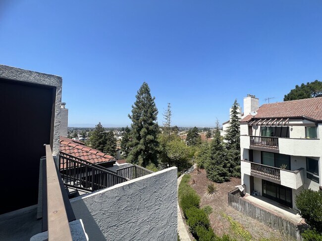 Building Photo - 21103 Gary Dr