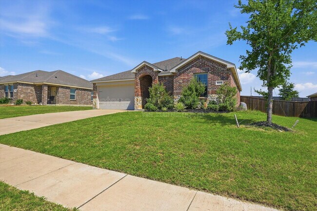 Building Photo - 3311 Brookstone Dr