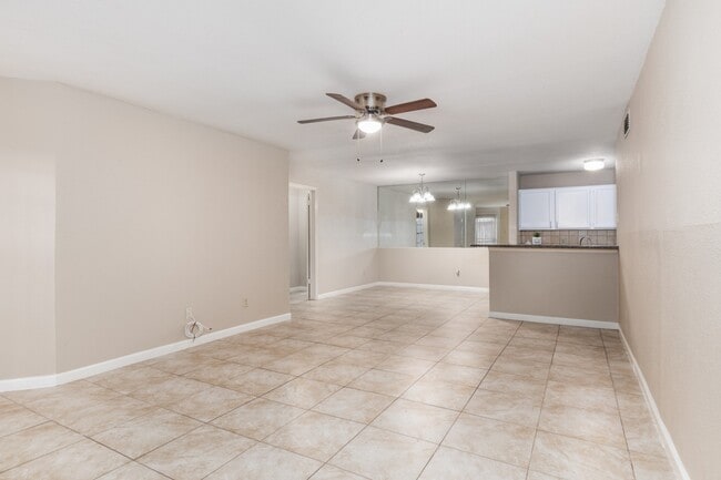 Building Photo - 10835 Braes Bend Dr