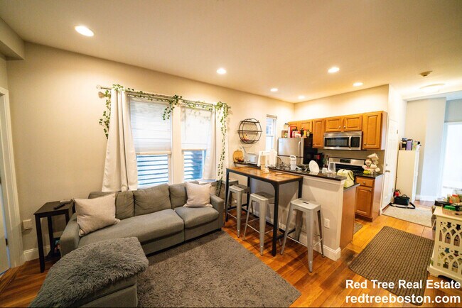 Building Photo - 3 Alleghany St