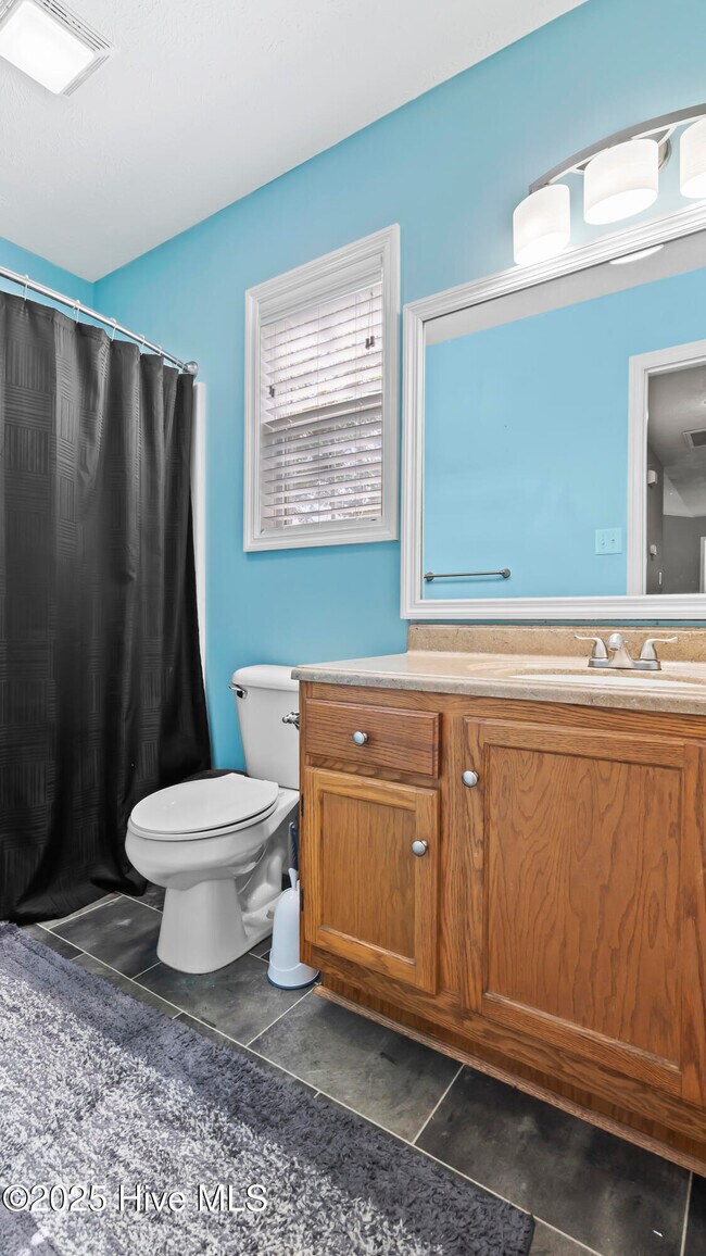 Building Photo - 706 Ironwood Dr