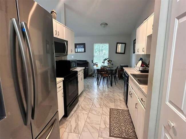 Building Photo - 1021 Embrun Ct