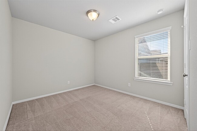 Building Photo - 25527 Valverdant Ct