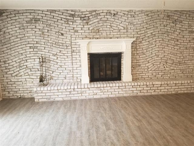 Building Photo - 3625 Venice Dr