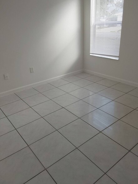 Building Photo - 21 Prospect Ln