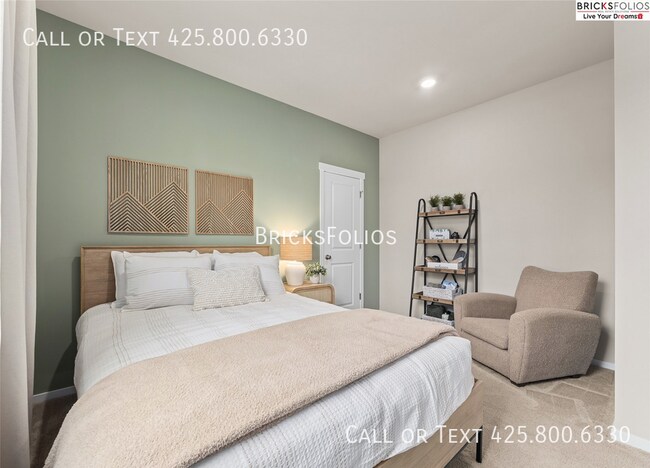 Building Photo - 14914 203rd Ave E