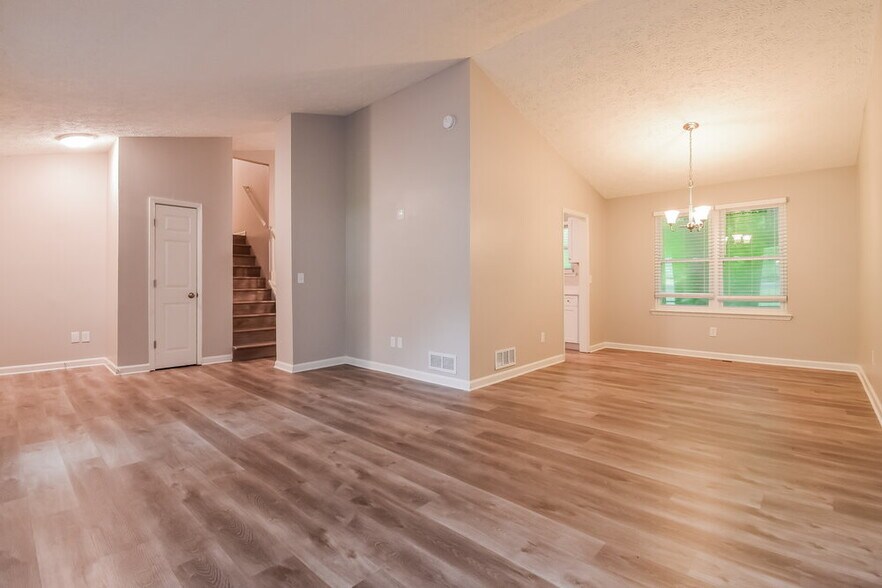 Building Photo - 1443 Devon Mill Way