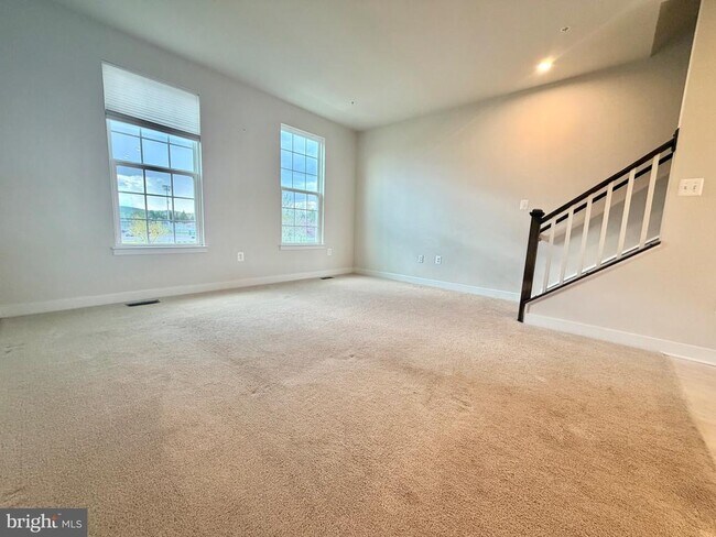 Building Photo - 5330 Witch Hazel Ln