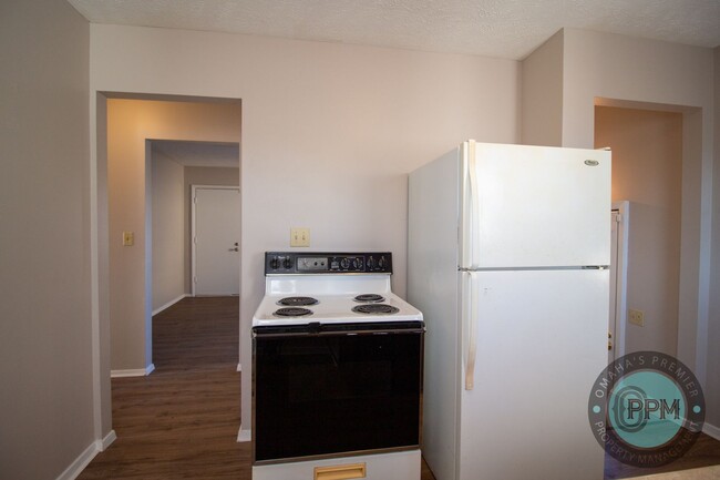 Building Photo - Old Towne Bellevue | 2 Bed 1 Bath