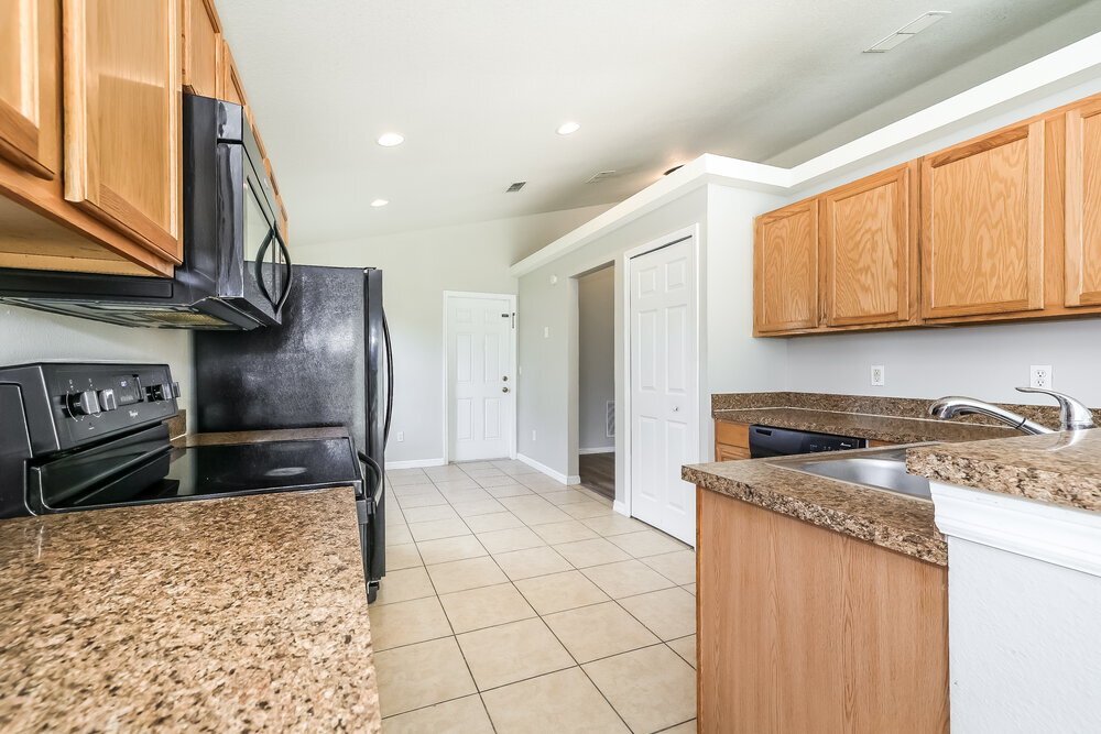 Building Photo - 2628 Sunningdale Dr