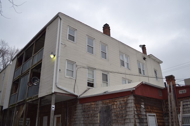 Rear View - 369 - 375 Grandview Ave