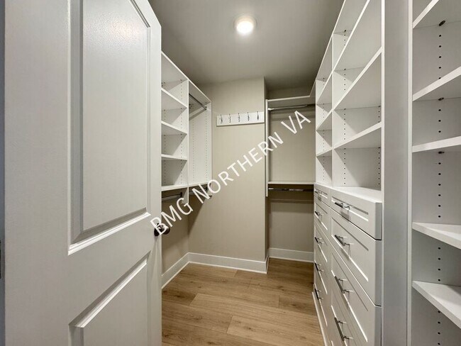 Building Photo - 1021 S Taylor Ct