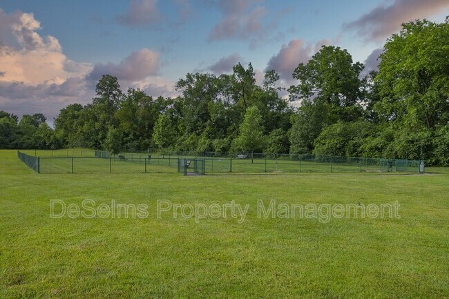 Building Photo - 3866 Somers Ln