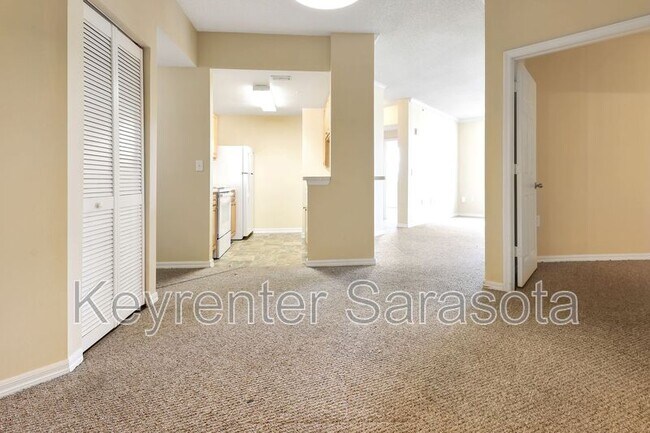 Building Photo - 5500 Bentgrass Dr