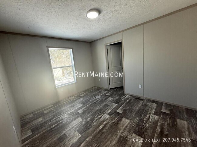 Building Photo - 799 Stillwater Ave