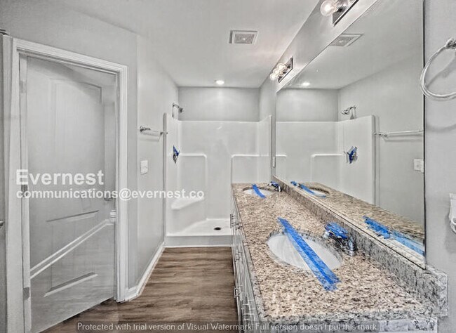 Building Photo - 3 Bed, 2.5 Bath Home with Attached Garage / Pet-Friendly / Available Now!