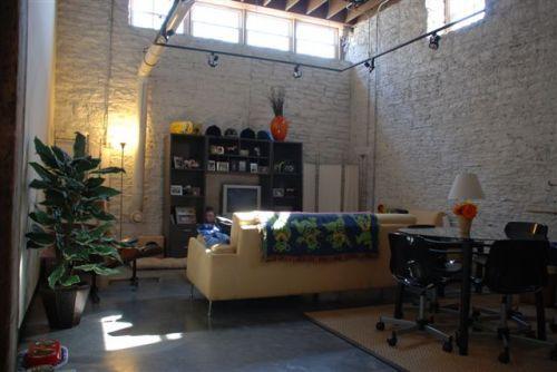 Building Photo - 585 Upper S St