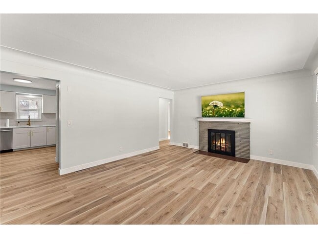 Building Photo - 1401 Nevada Ave